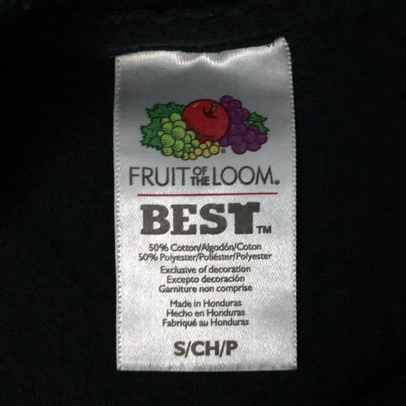 AUGUST BURNS RED (Size S) Shark Attack & Boat Wreck Tee - Picture 4 of 5